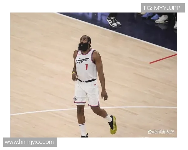 黄蜂队与快船的激烈对决谁能在NBA赛场上笑到最后